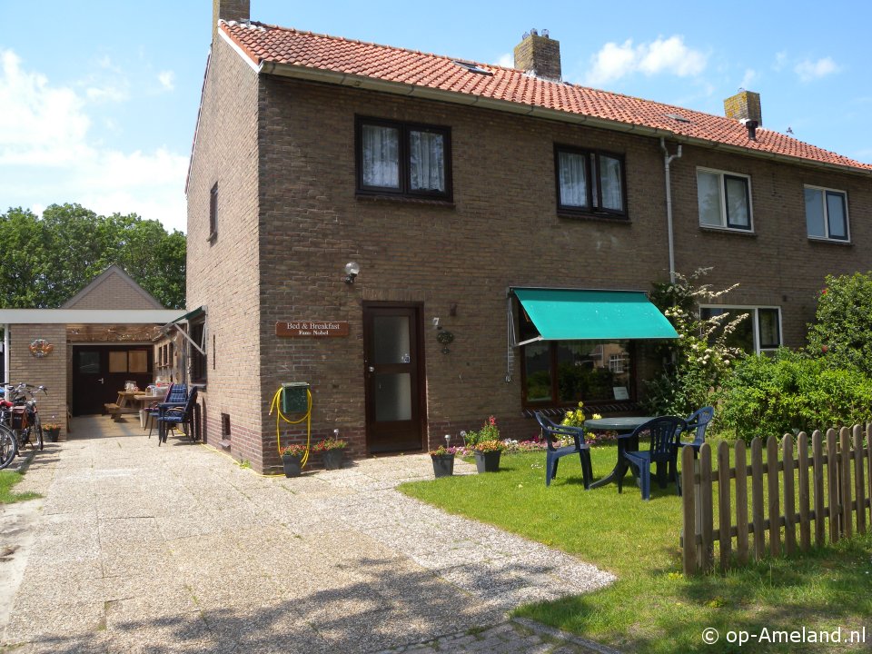 Kamers Nobel, Buren auf Ameland