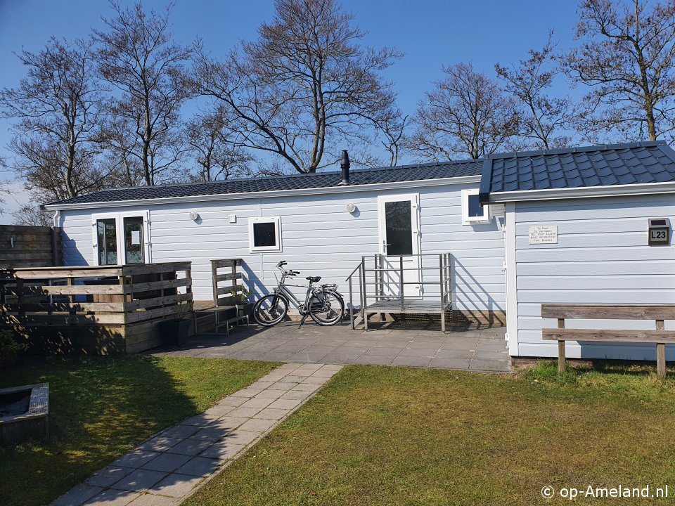 Klein Vaarwater L23, Chalets auf Ameland