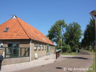 Uuthof, de Skuur, Buren auf Ameland